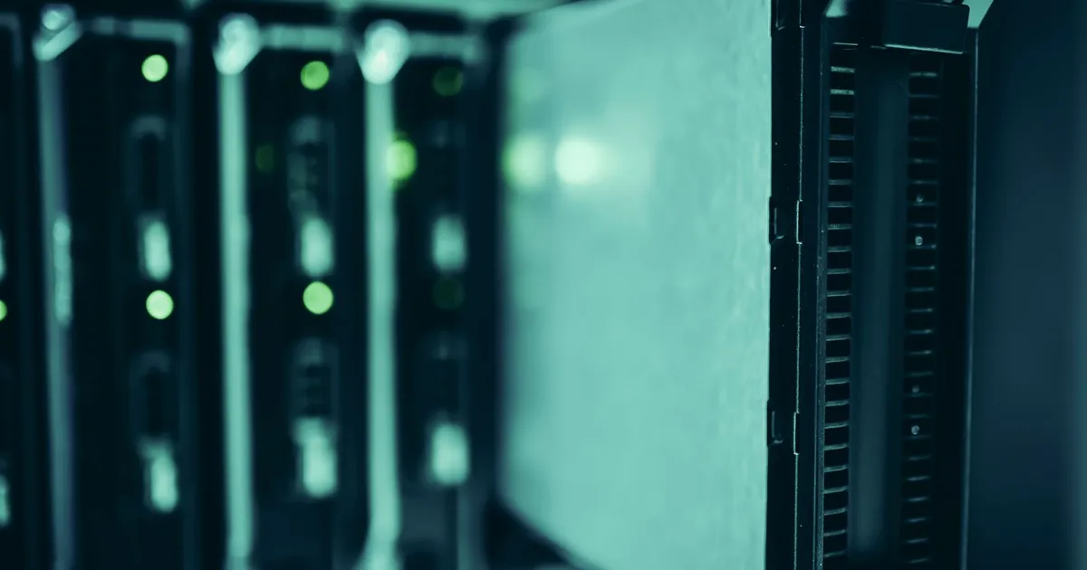 Racks de servidores en un centro de datos